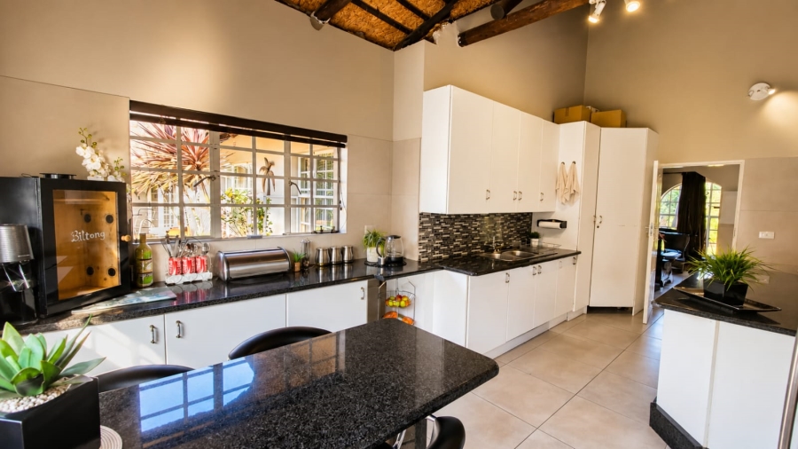 4 Bedroom Property for Sale in Schoemansville North West